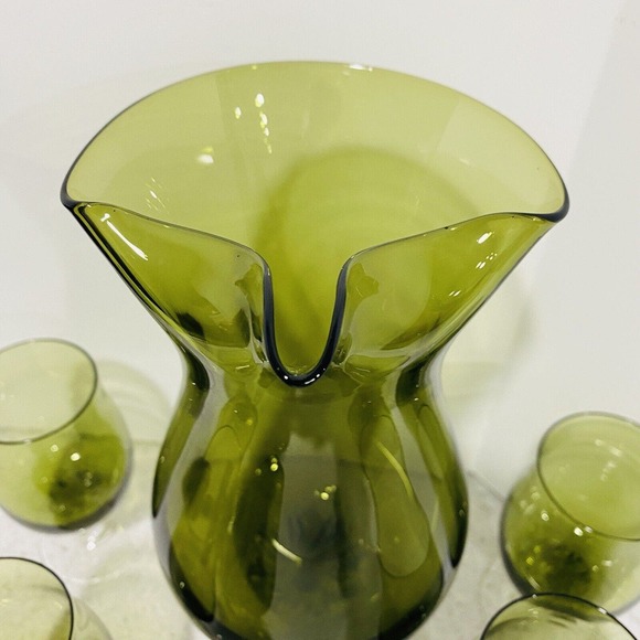 VTG Sasaki Cocktail Set Olive Green Art Glass Pitcher Decanter & 5 Wine Glasses - Picture 8 of 10